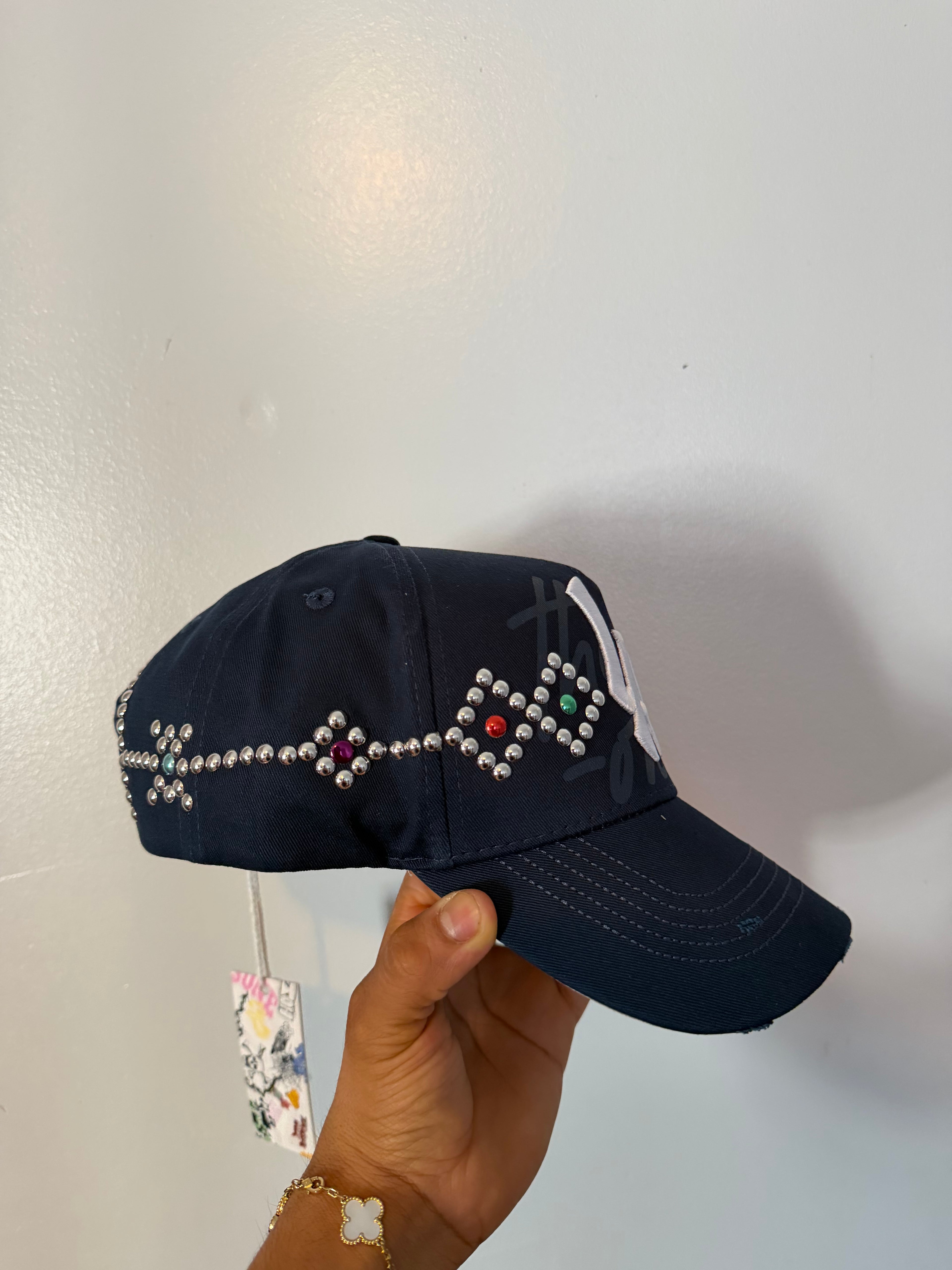 Thirty One Hat ( LA after Dark )