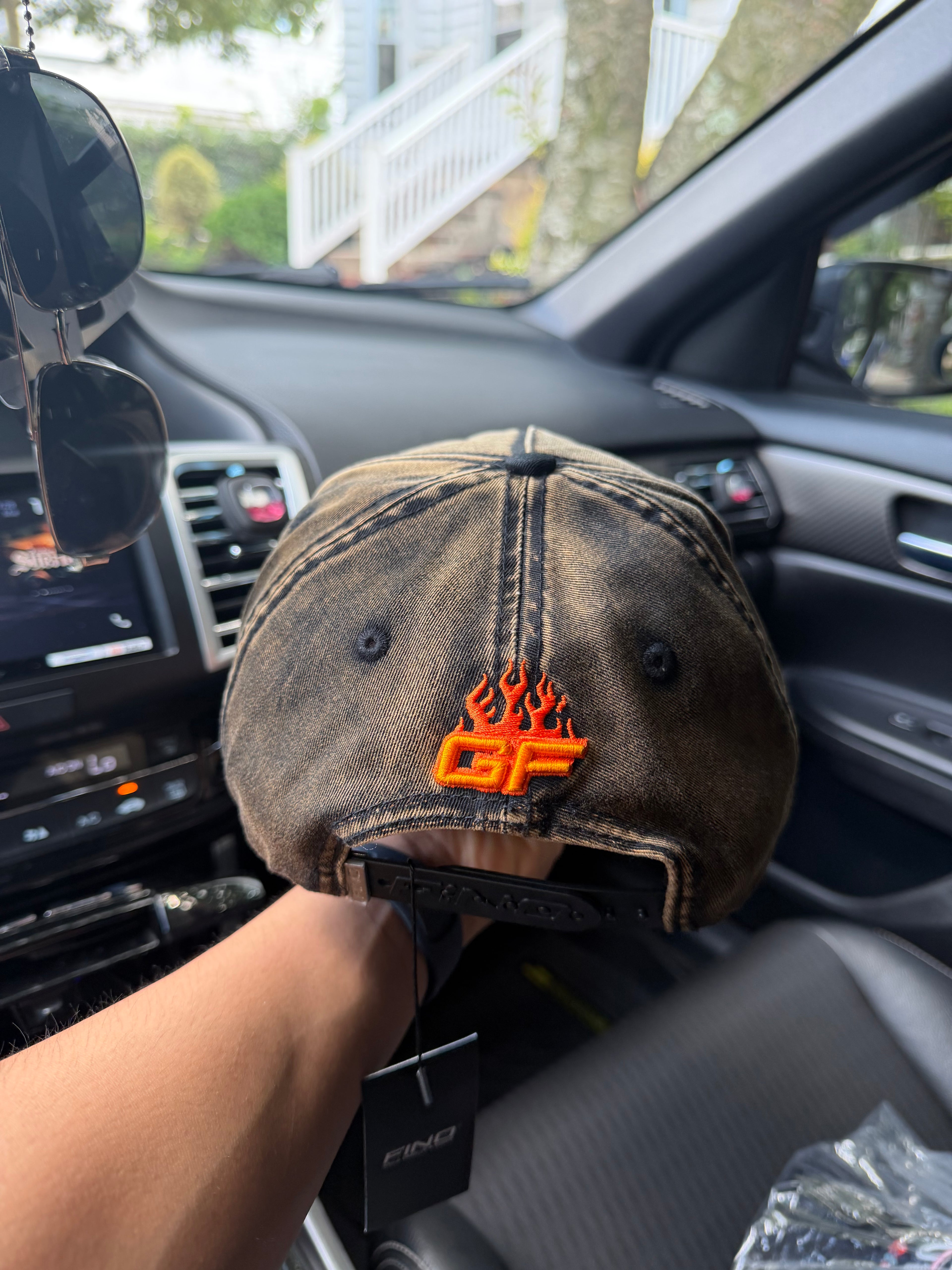 Fino Hats ( Backpack Flames )